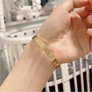 NEW GOLD LOVE BANGLE BRACELET MEDIUM MODEL STYLE SCREW MOTIF ELEGANT BRACELET